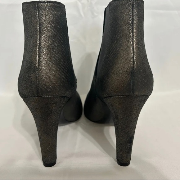 CHANEL Metallic Black Gold Bronze
Black Nubuck Cap Toe Mid Heel Ankle W 39 1/2 - Picture 3 of 8